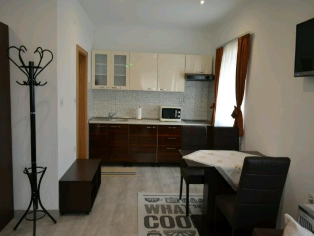 Guest House First Stop Rakovica Exterior foto