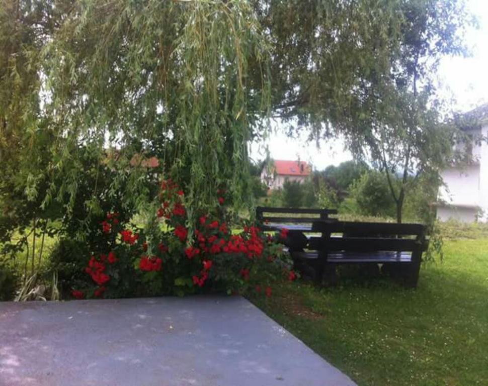 Guest House First Stop Rakovica Exterior foto