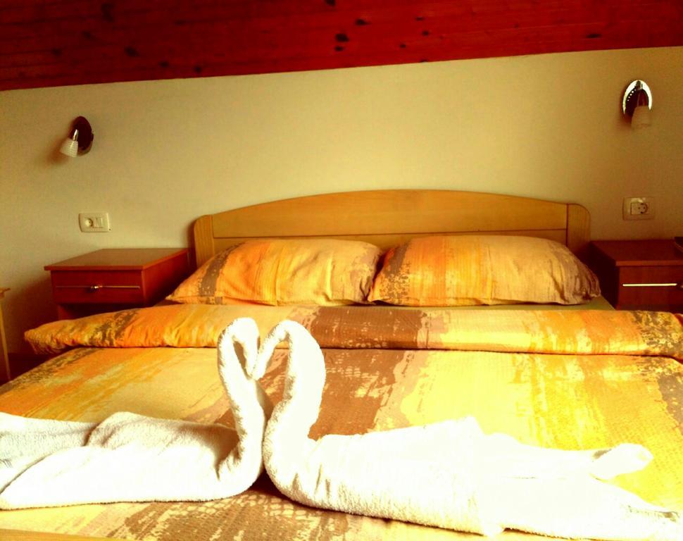 Guest House First Stop Rakovica Exterior foto