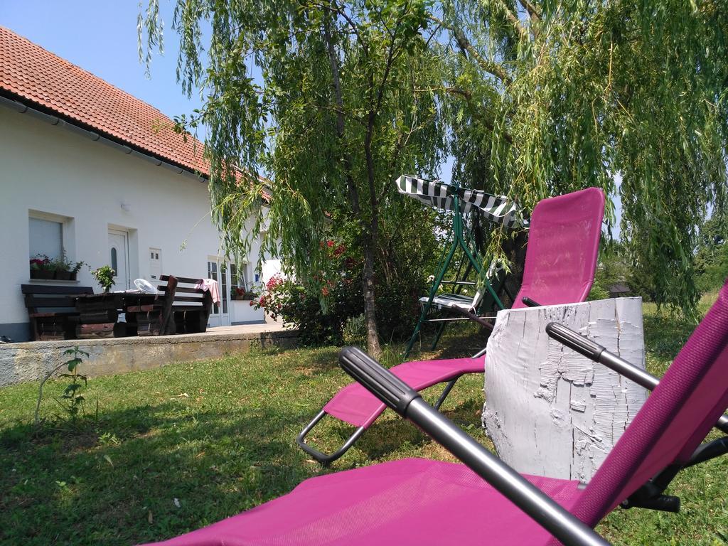 Guest House First Stop Rakovica Exterior foto