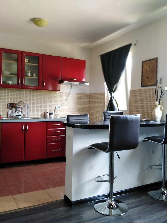 Guest House First Stop Rakovica Exterior foto
