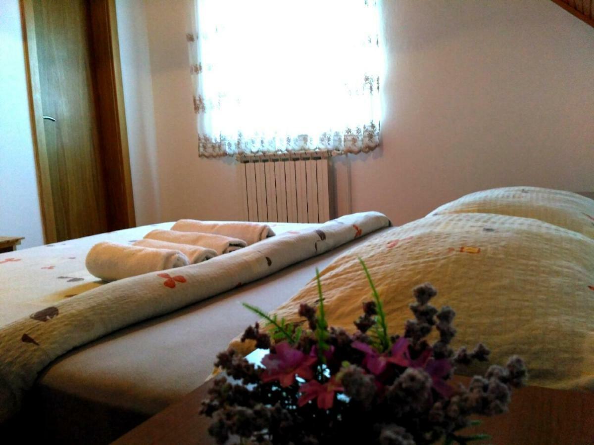 Guest House First Stop Rakovica Exterior foto
