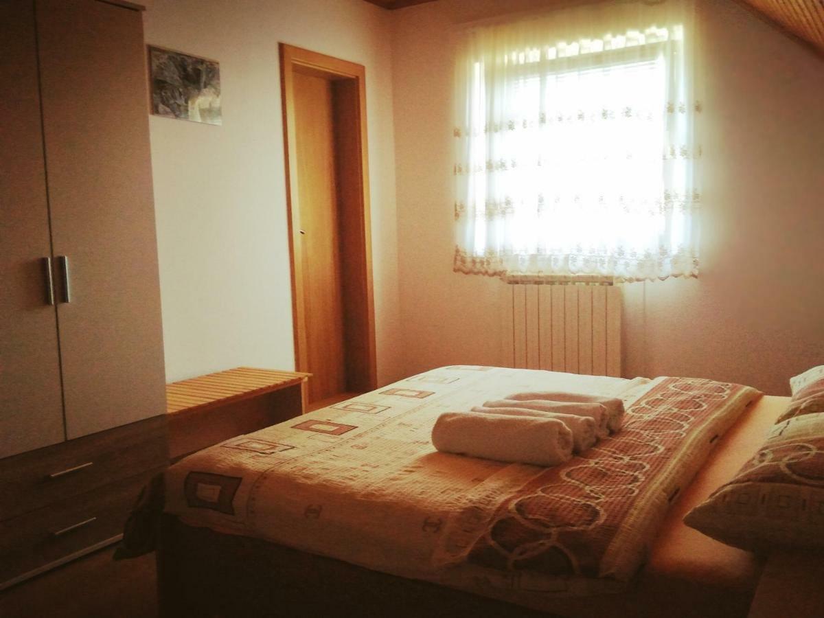 Guest House First Stop Rakovica Exterior foto